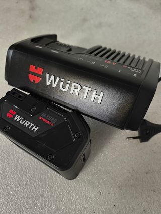 Batería Wurth 18V 5Ah y Cargador M CUBE