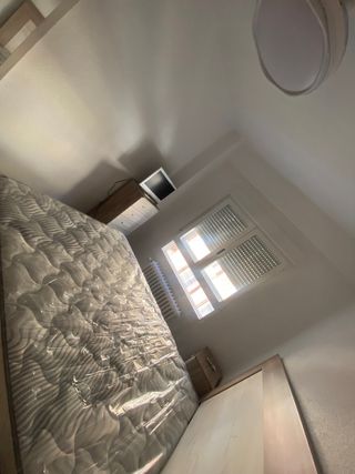 Habitación en alquiler, o piso a compartir.