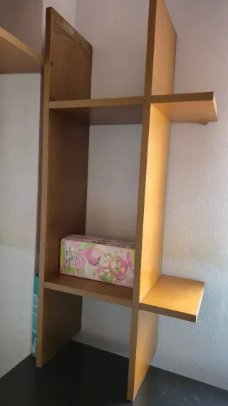 Estanterías de madera