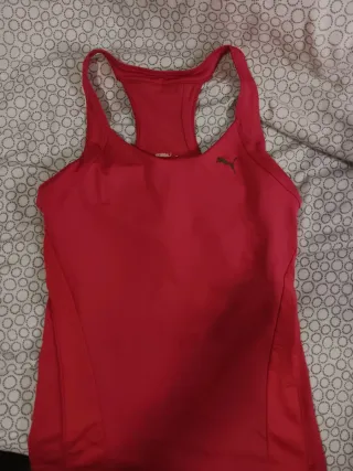 Camiseta deportiva Puma roja mujer