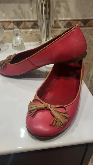 Manoletinas de piel rosas con detalle de lazo