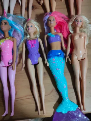 Lote 8 Muñecas Barbie y Similares