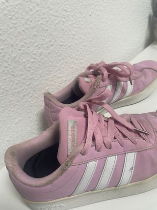 Zapatillas Adidas rosas y blancas