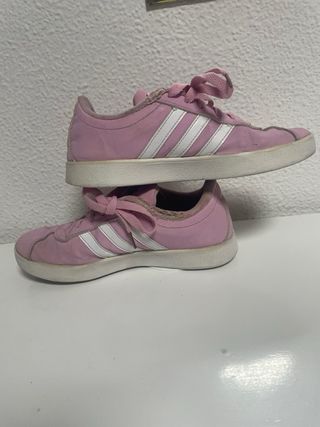 Zapatillas Adidas rosas y blancas