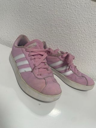 Zapatillas Adidas rosas y blancas