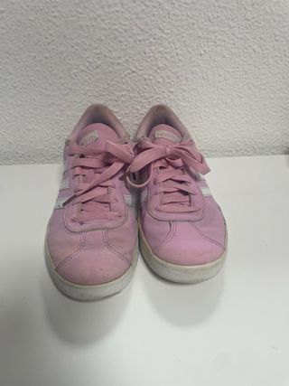 Zapatillas Adidas rosas y blancas