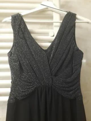Vestido largo fiesta negro y brillante