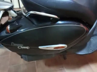 Moto Aprilia Custom 50cc Negra