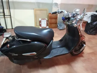 Moto Aprilia Custom 50cc Negra