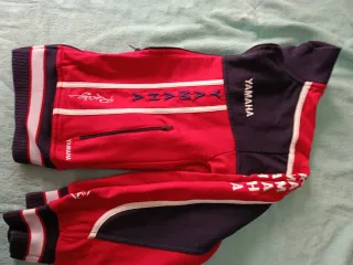 Chaqueta deportiva Yamaha Roja y Azul