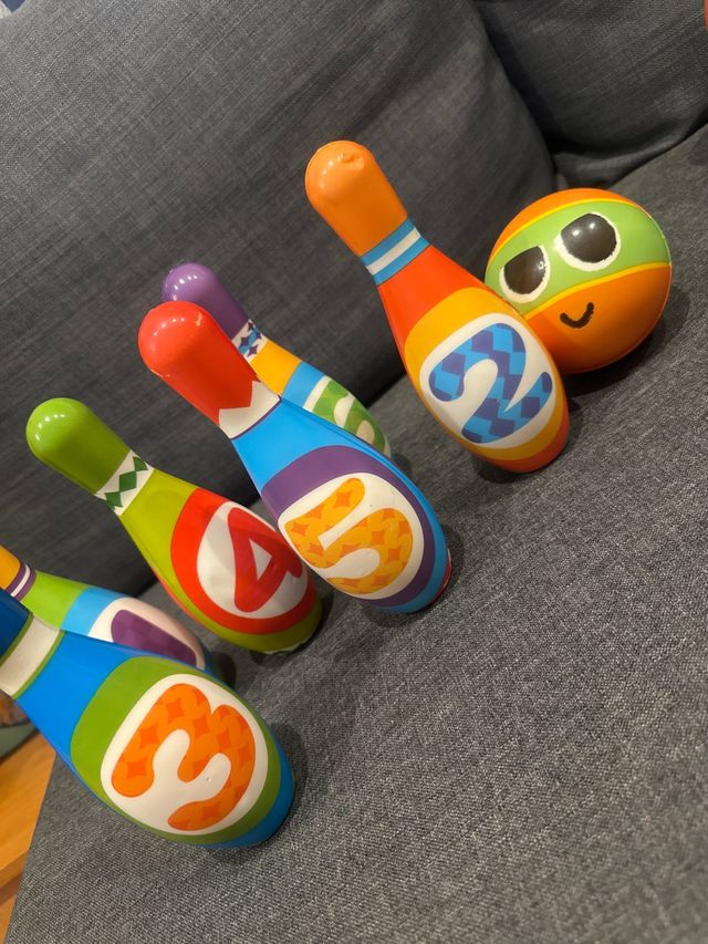 Juego de bolos infantil con números