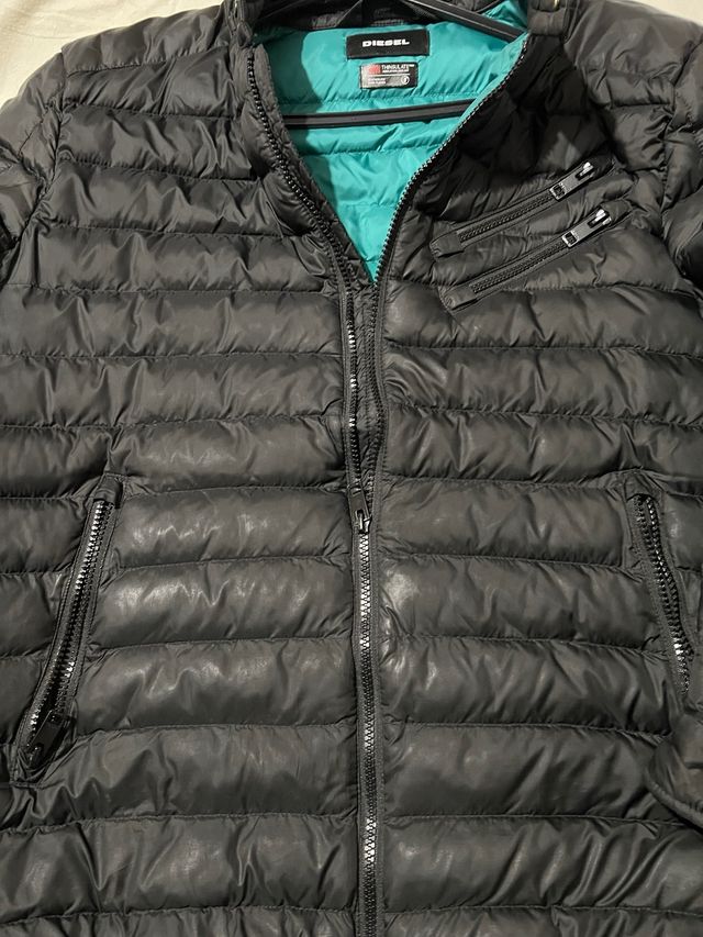 Casaco acolchoado Diesel preto e turquesa