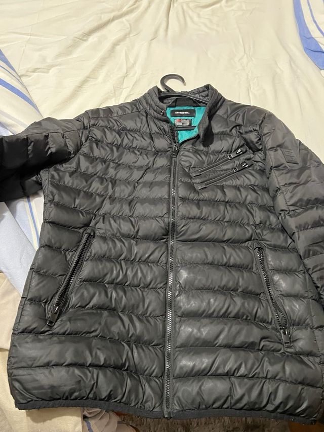 Casaco acolchoado Diesel preto e turquesa