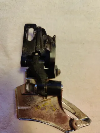 Desviador delantero Microshift 9 velocidades