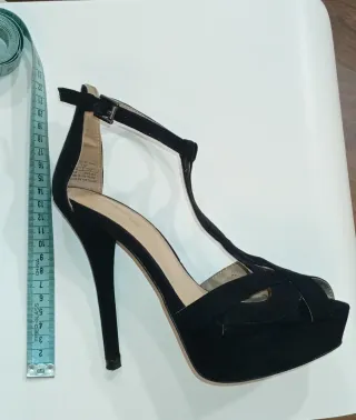 Sandalias Zara Tacón Alto Negros Número 36