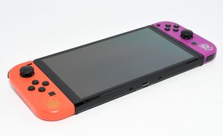 Nintendo Switch OLED Pokémon Scarlatto e Porpora