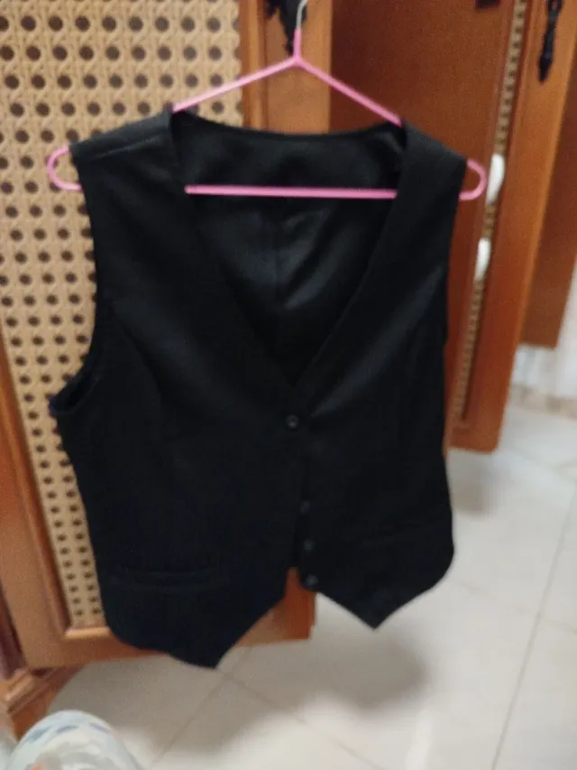 Chaleco negro elegante