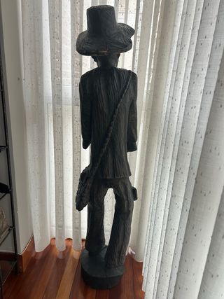 Figura de madera segador caña de azúcar