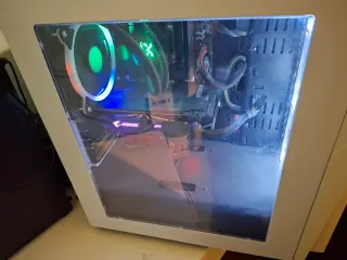 Ordenador PC Gaming Blanco y Negro