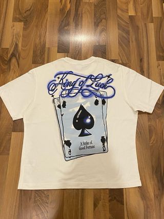 Camiseta Blanca con Diseño