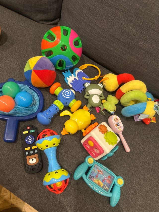 Lote Juguetes Bebé: Pelota, Sonajero, Mando