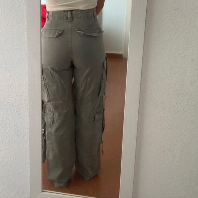 Pantalón ancho