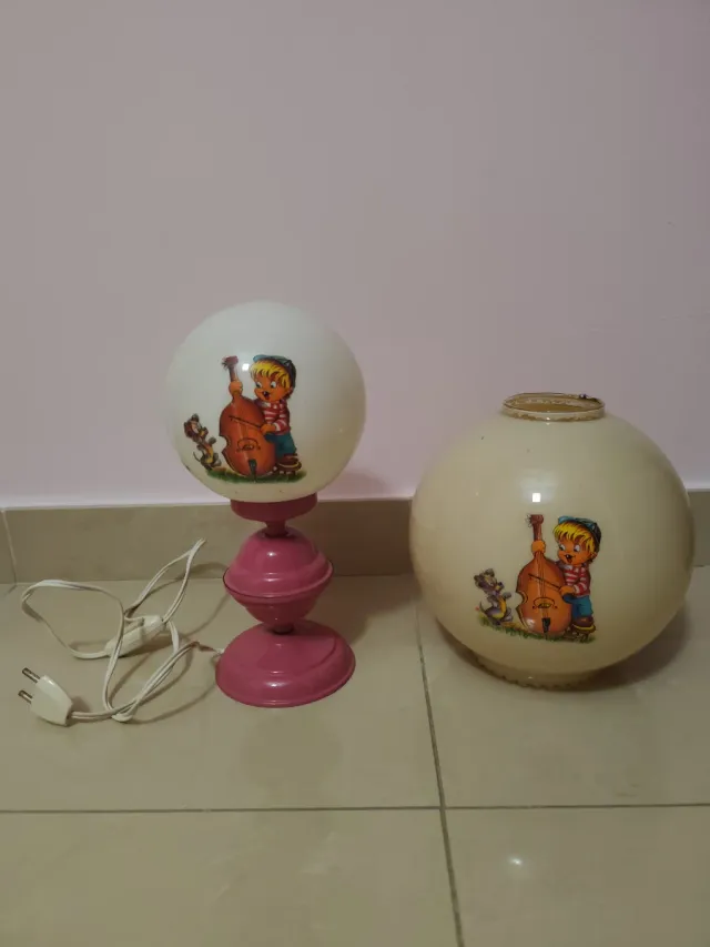 Lámpara de mesa infantil