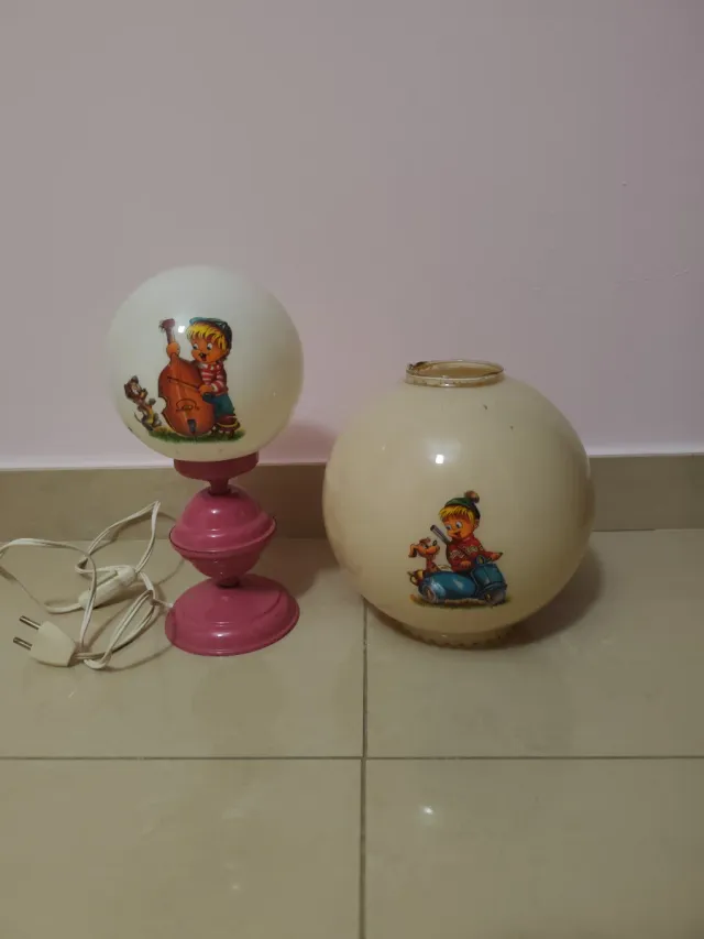 Lámpara de mesa infantil