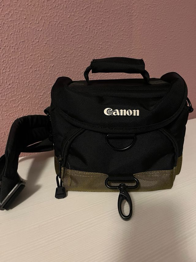 Cámara Canon EOS 1300D + Lente 18-55mm