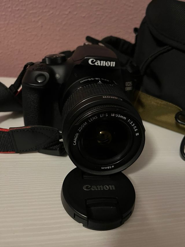 Cámara Canon EOS 1300D + Lente 18-55mm