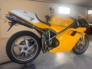 Ducati 748 acabado R  Amarilla Restaurada