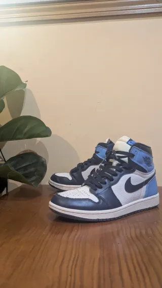 Nike Air Jordan 1 High Obsidiana Talla 42