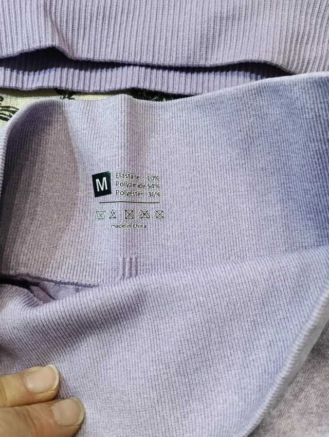 Conjunto deportivo lila talla única