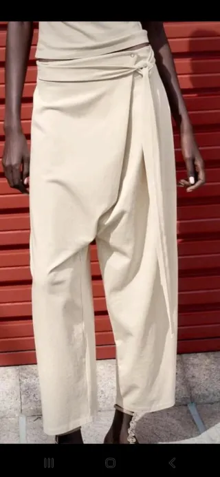 Pantalón tipo pareo beige