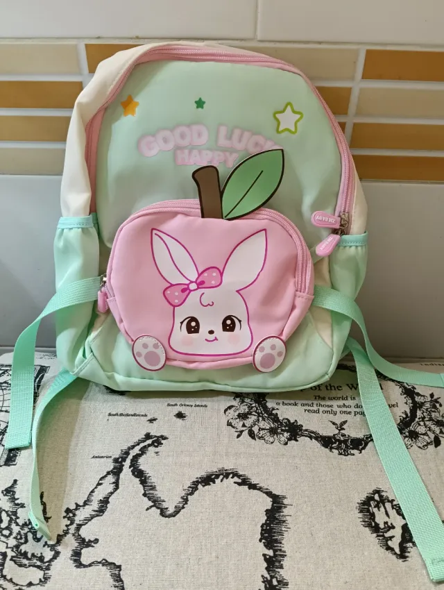 Mochila escolar infantil con diseño de conejo