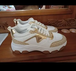 Scarpe Guess bianche e oro ¡Offerte!