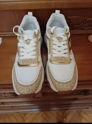 Scarpe Guess bianche e oro ¡Offerte!