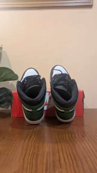 Nike Air Jordan 1 High Lucky Green Talla 42