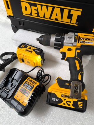 Taladro Percutor DeWalt DCD996 + Baterías y Cargad