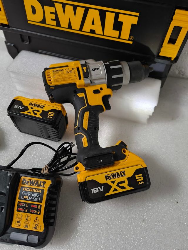Taladro Percutor DeWalt DCD996 + Baterías y Cargad
