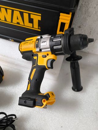 Taladro Percutor DeWalt DCD996 + Baterías y Cargad