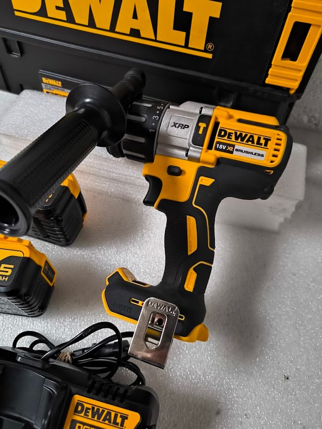 Taladro Percutor DeWalt DCD996 + Baterías y Cargad
