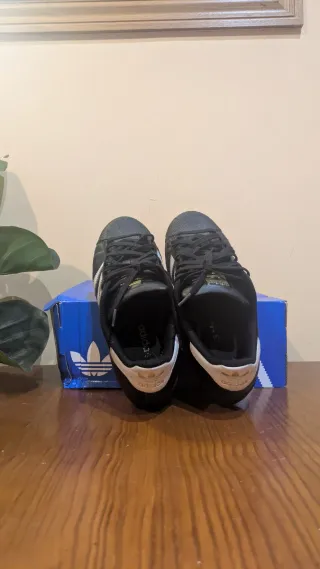 Adidas Superstar Talla 42 Negro Blanco