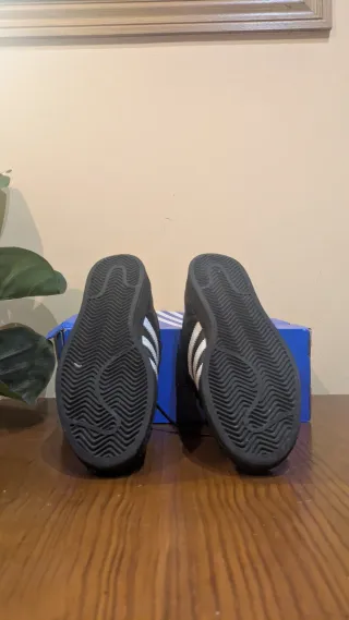 Adidas Superstar Talla 42 Negro Blanco