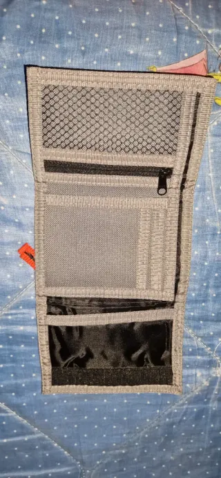 Cartera Oxbow gris y multicolor