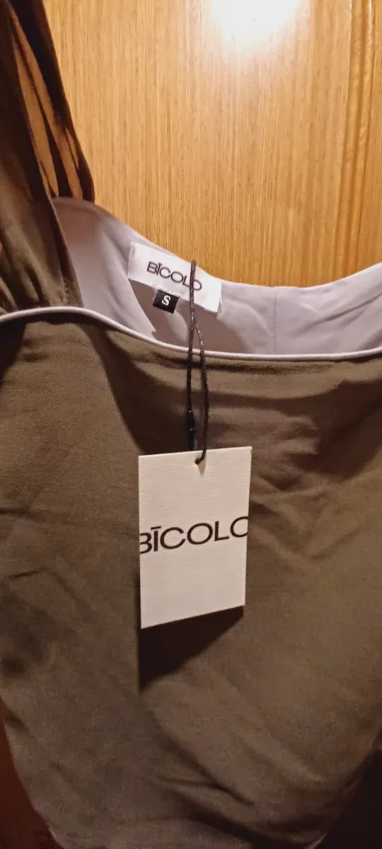 Conjunto falda y top verde y gris claro