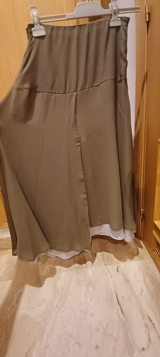 Conjunto falda y top verde y gris claro