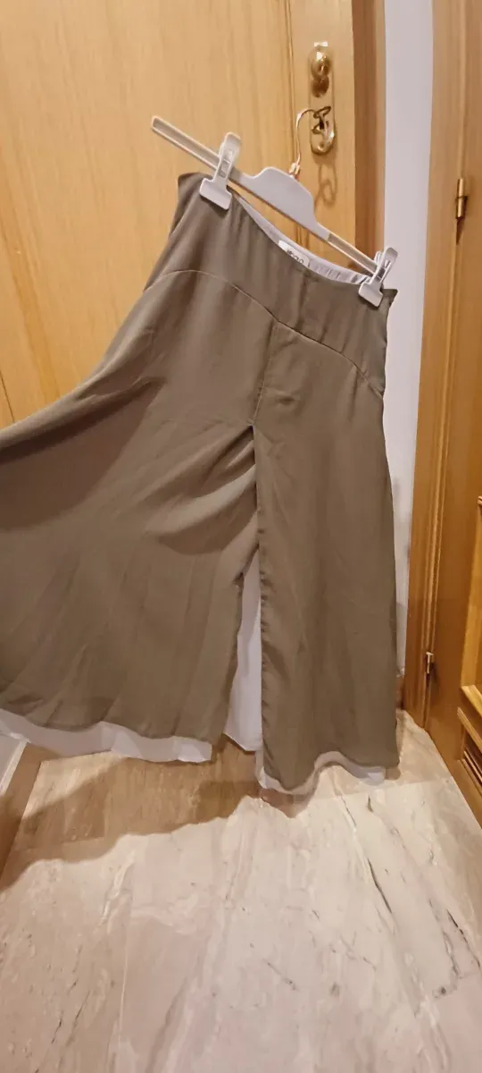 Conjunto falda y top verde y gris claro