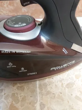 Plancha de Vapor Rowenta 2750W