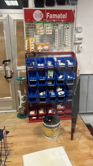 Mobiliario Tienda Electricidad